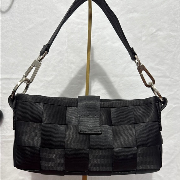 Harveys Black Woven Shoulder Bag with Silver Hardware - Picture 2 of 5